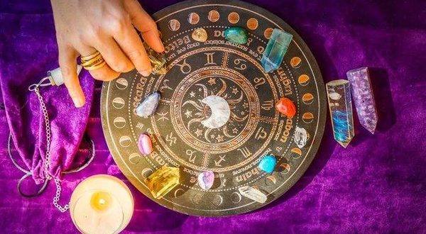 ASTROLOJİSEVERLERE ÖZEL WORKSHOP: "KENDİNE YOLCULUK" UZMAN ASTROLOG CANDAN ÜNAL'IN SUNUMUYLA POENA'DA!